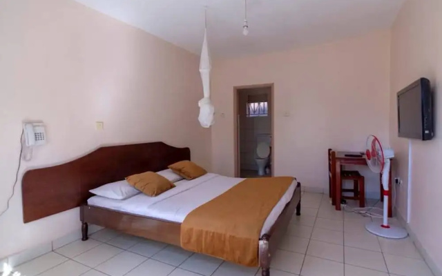 Safari Homes Hotel
