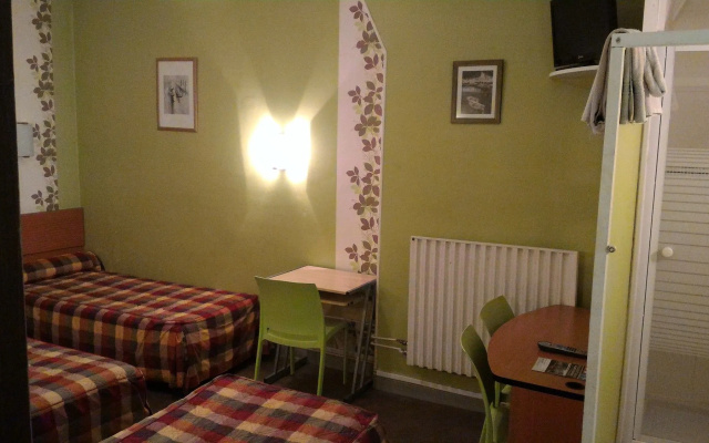 Hotel Le Parisien