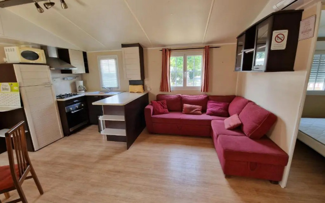 Grand Mobile Home Dans Camping