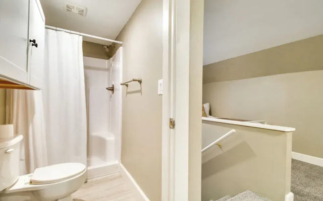Updated Cotter Cottage: Walk to White River!