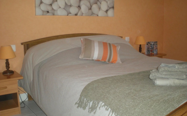 Cozy Holiday Home in Penmarch with Private Swimming Pool