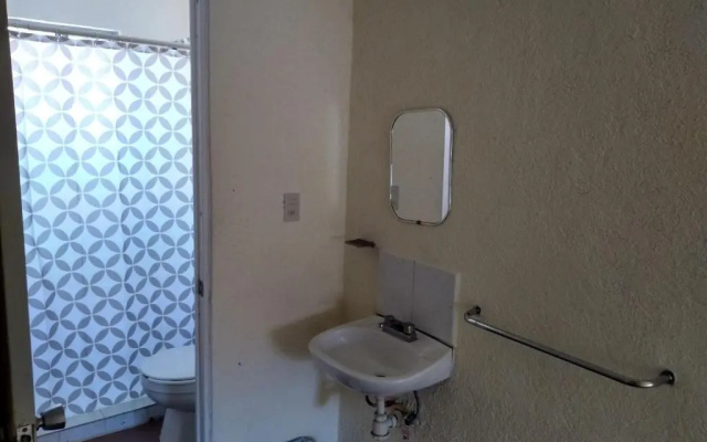 Condominio La Duquesa, Bonita alberca, casi en la puerta, WIFI, Agradable, Tranquilidad