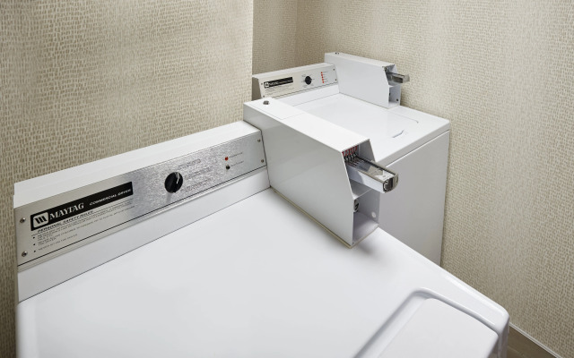 Holiday Inn Hotel & Suites Oakville @ Bronte by IHG