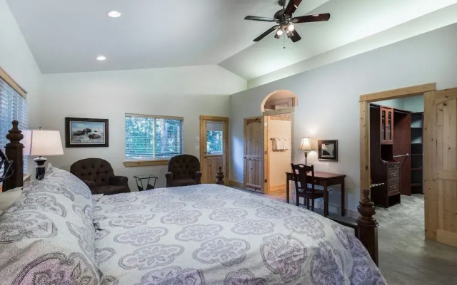 Pineview Lodge