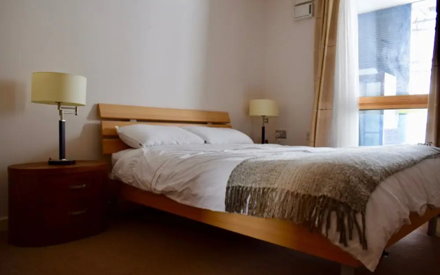 1 Bedroom Apartment Near Tube Station