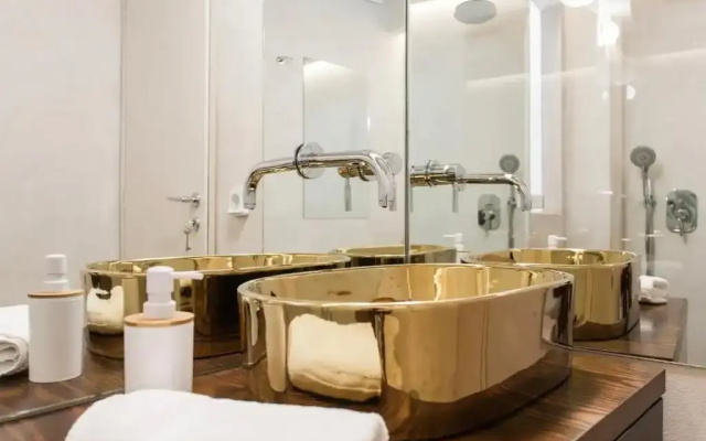 AM16 Suites Athens