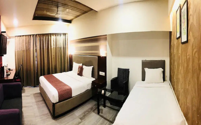 OYO 10218 Hotel Berry's