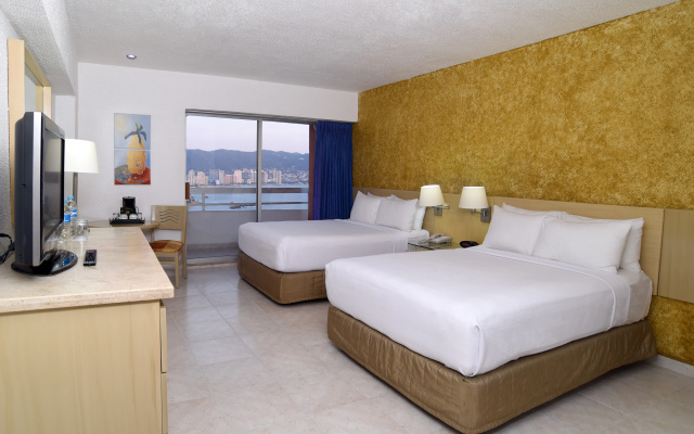 HS HOTSSON Hotel Acapulco
