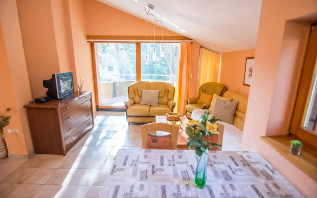 Apartment Maestral