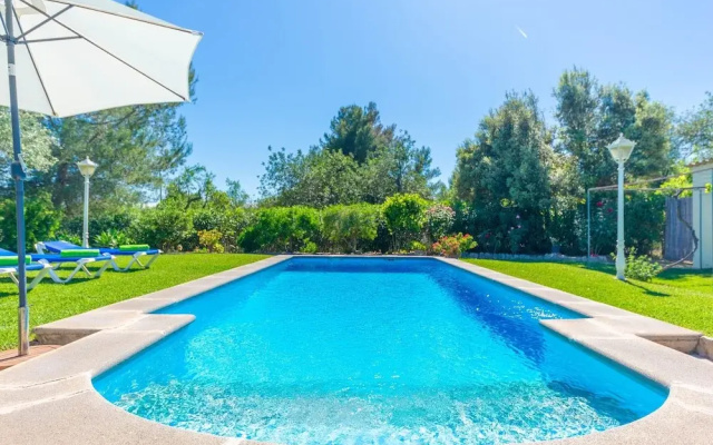 Villa in Pollenca With Private Pool & Garden