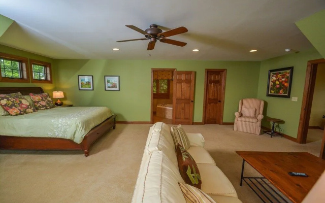 Mountainlair by Taylor Made Deep Creek