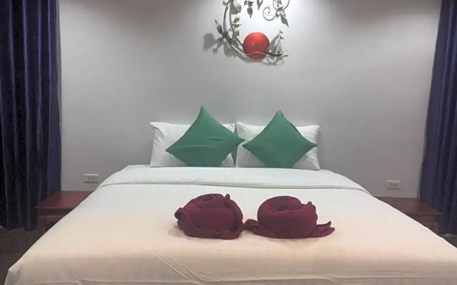 โรงแรม 12 ราศี เฮาส์ แม่สรวย