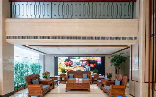 Yulong Garden Hotel (Zhenping Wandelong Plaza)