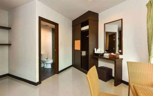 Zephyr Grand Hotel