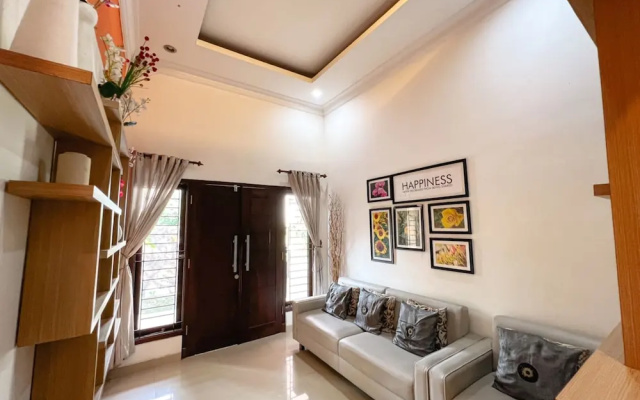 Homestay Sawitsari dekat Pakuwon Mall dan UGM by Simply Homy