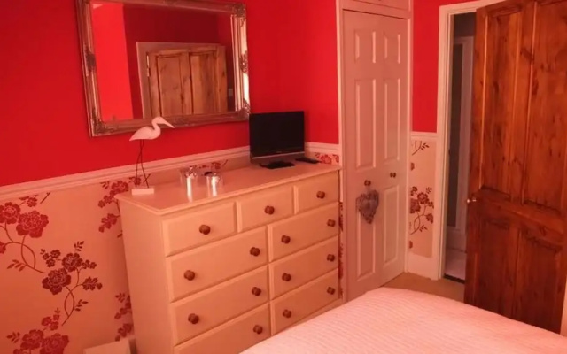 Lyndale House, Tenby