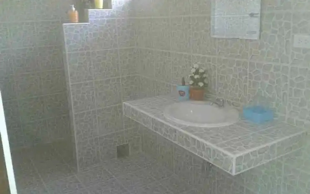 Nananuira Apartment and Room