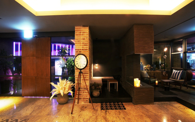Hound Hotel Seomyeon 1st Street