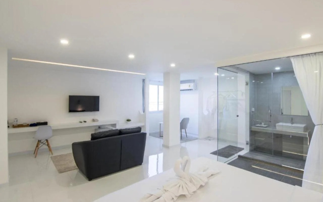 The White Hotel By Charoensri (SHA Extra Plus)