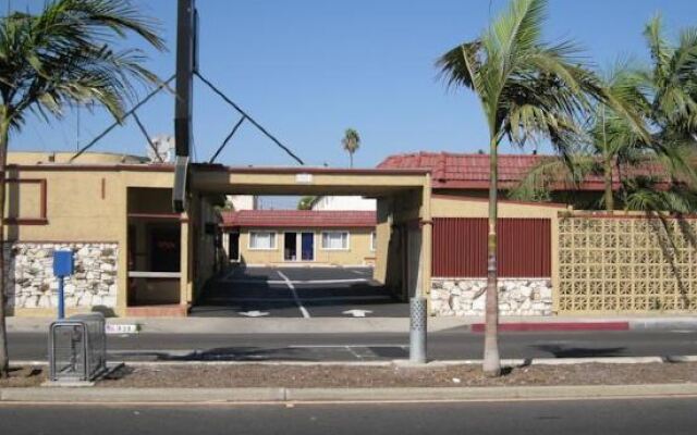Отель Geneva Motel США, Инглвуд - отзывы, цены и фото номеров - забронировать отель Geneva Motel онлайн вид на фасад