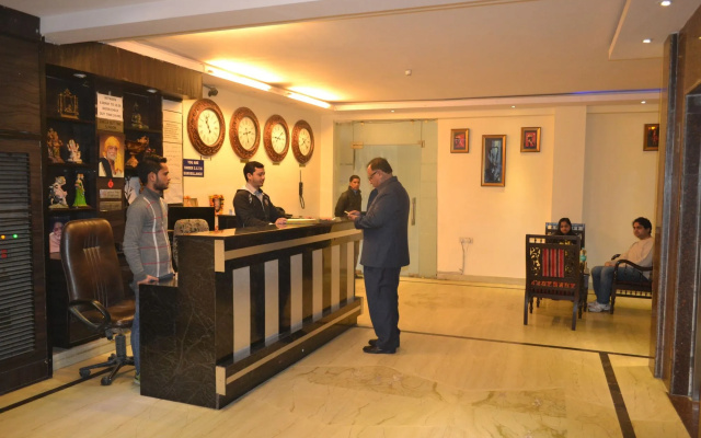Hotel Apple Villa @ Paharganj
