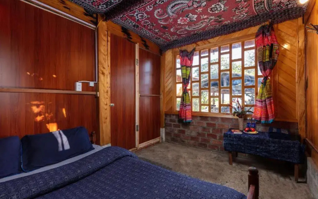 Hmong Sister House - Hostel