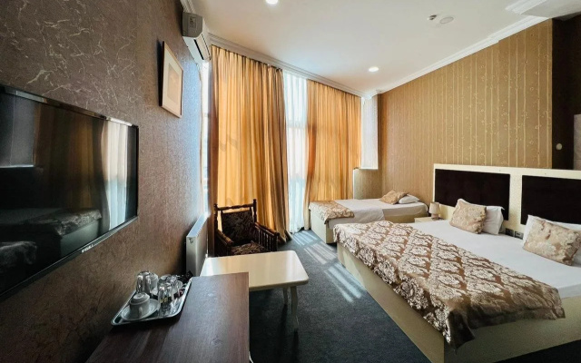 Отель A&H Baku Center Inn