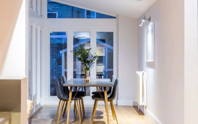 The Modern Classic Contemporary Elegant 3Bdr Home