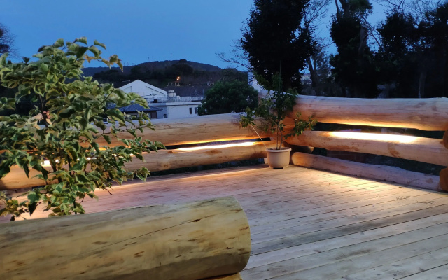 Shimano Log House