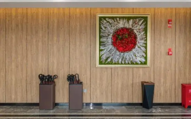 Urba Hotel (Tekes Bagua City Tai Chi Eye Ferris Wheel Branch)