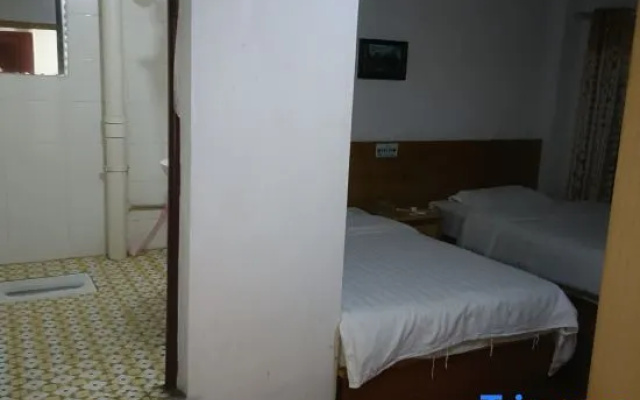 Yixing Hotel
