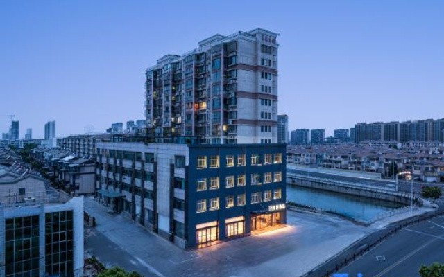 MEHOOD THEATER HOTEL (Xinghua Wuyue Plaza)