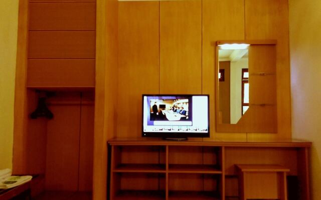 Hotel Lestari Near Lippo Plaza Mall Jember