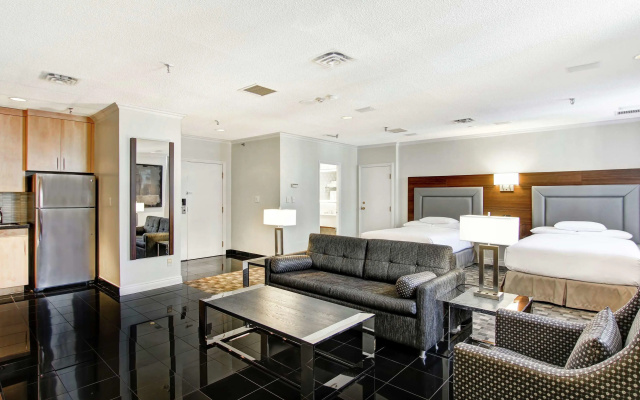 DoubleTree by Hilton Hotel Toronto Downtown