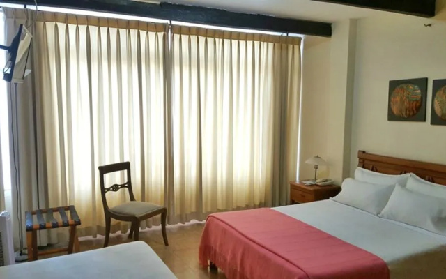Hotel Gran Via
