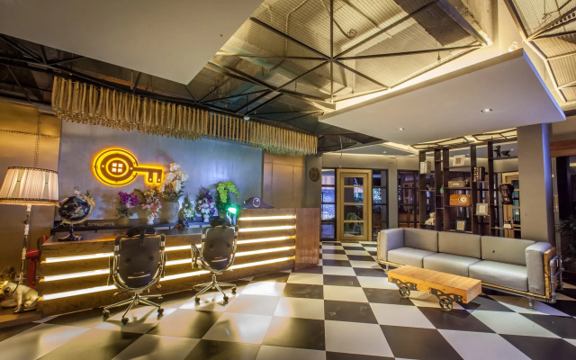 Loftmania Boutique Hotel