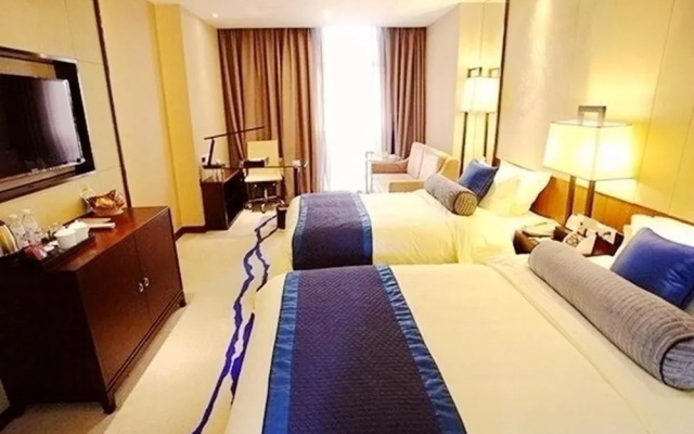 Leadersky Hotel