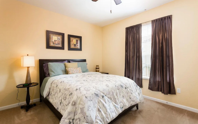 Comfortable Vacation Apartment 266643
