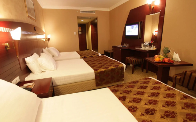 Nova Plaza Orion Hotel