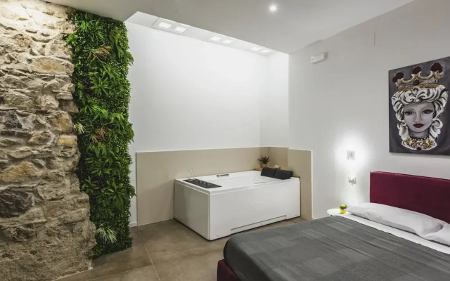 Taormina Center Apartment by Wonderful Italy
