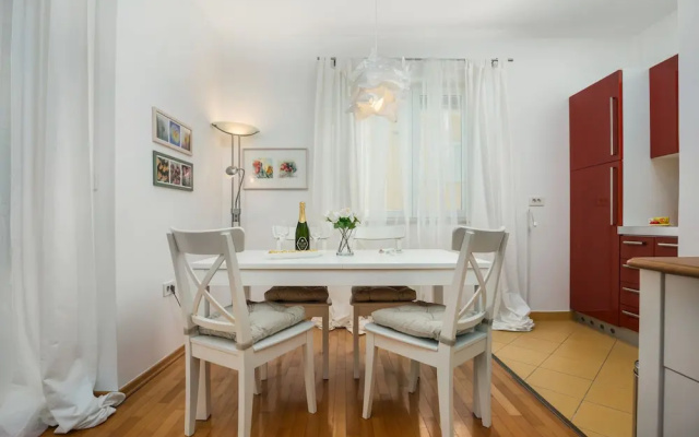 Apartment Elena