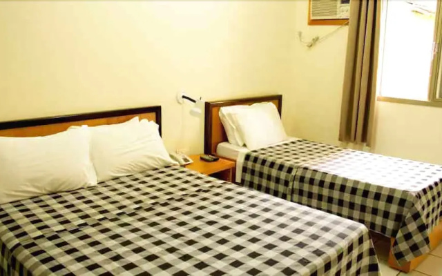Alerri Hotel