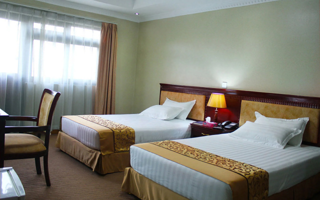 Hill View Hotel & Apartments