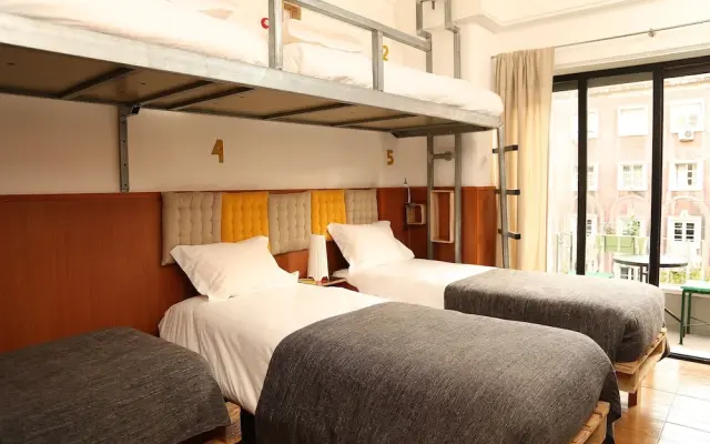 Santos Hostel - Lisbon
