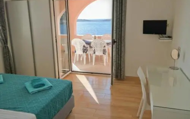 Apartments Punta Planka