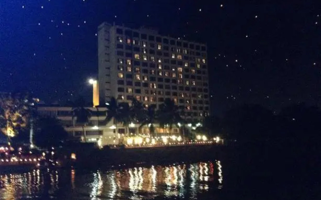 Diamond River Ping Petch-Ngam Hotel