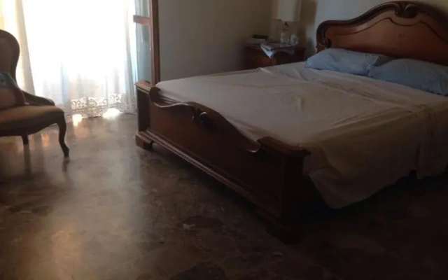 Leos Apartment