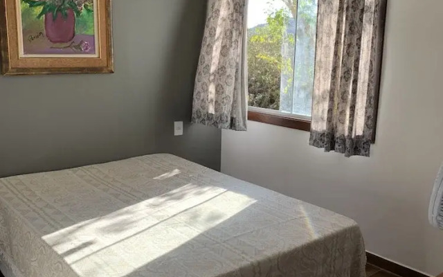 Charme e Aconchego - Casa para 10 pessoas com 3 quartos