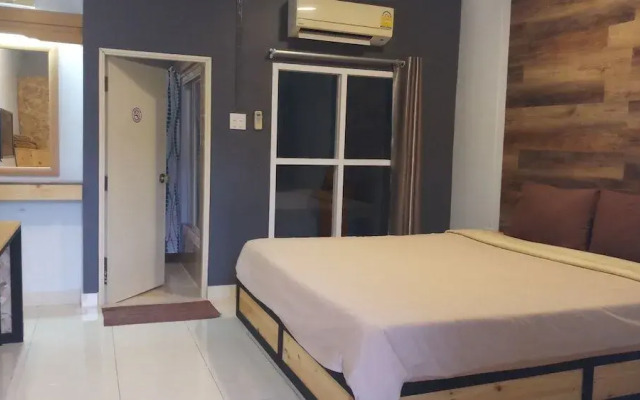 Ploy Resort