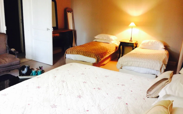 La Villa Hotel